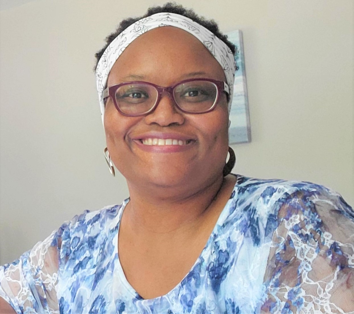 Traci R Green